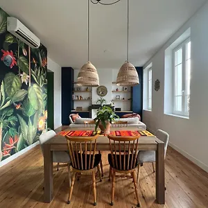  Séjour chez l'habitant Chambre Lumineuse En Plein Centre-ville De France