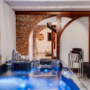  Appartement Spacieux 90m2 Jacuzzi, Standing,bien-etre France